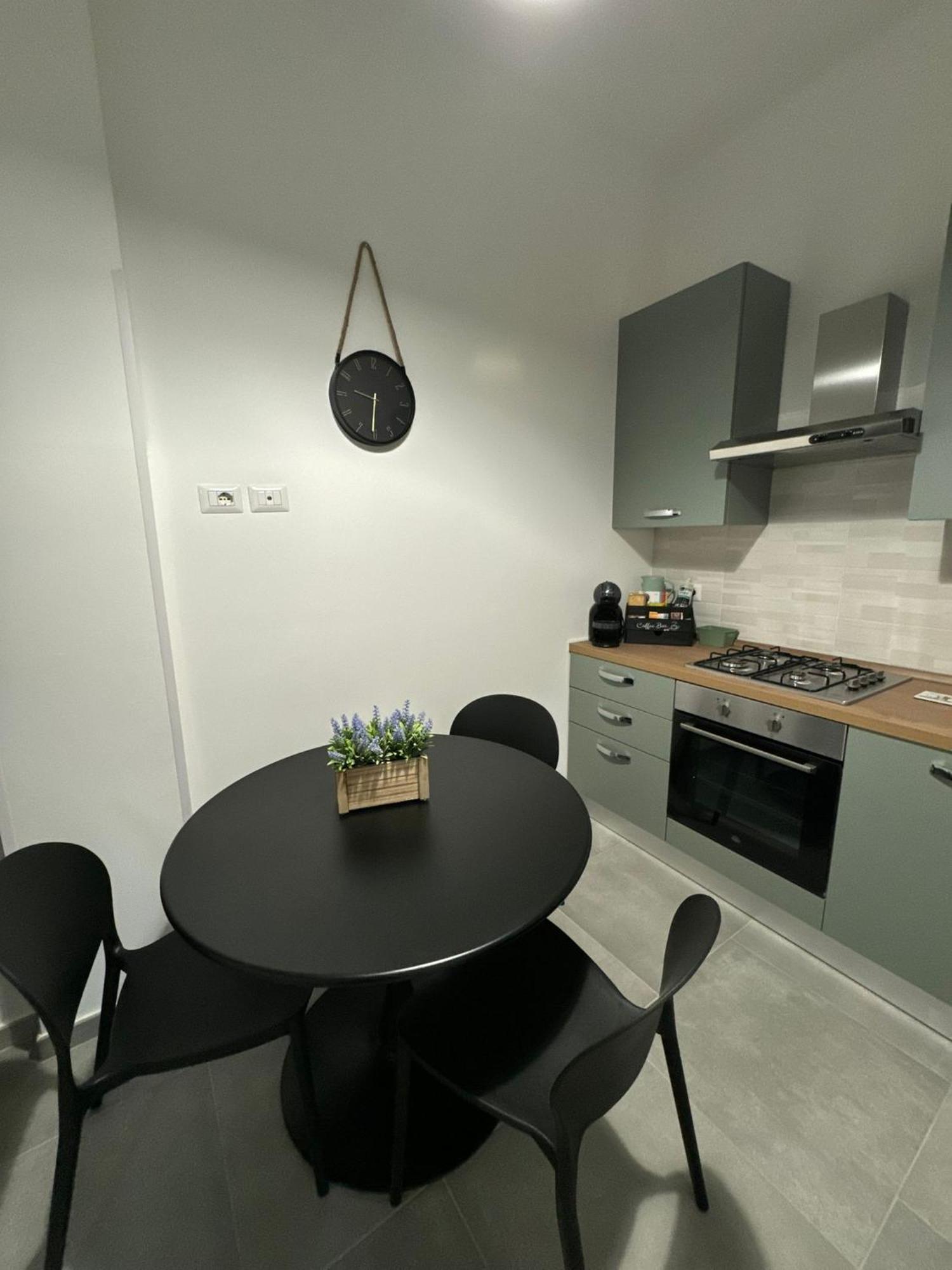 Goodbye Moon Apartment Brindisi Exterior foto