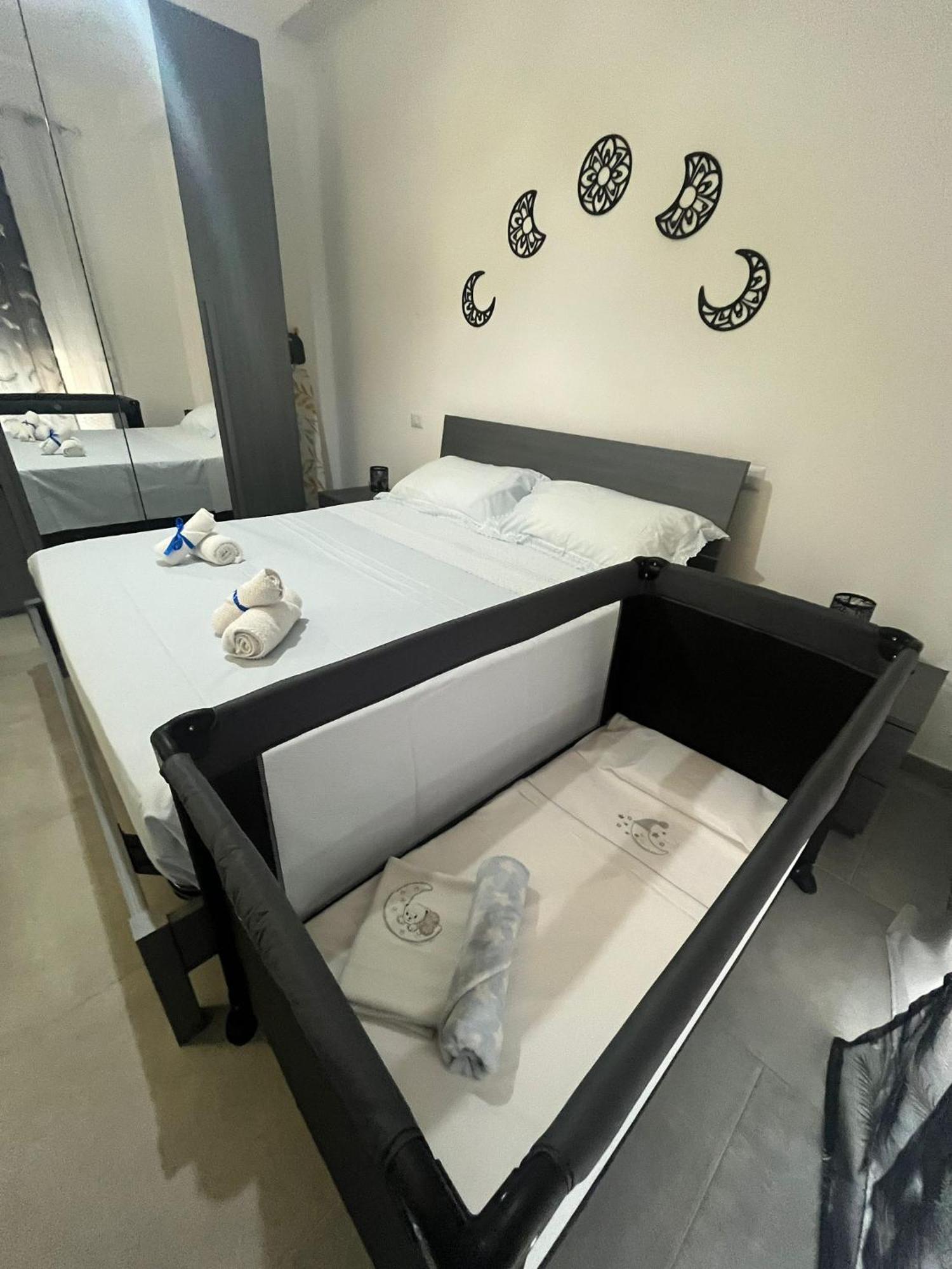 Goodbye Moon Apartment Brindisi Exterior foto